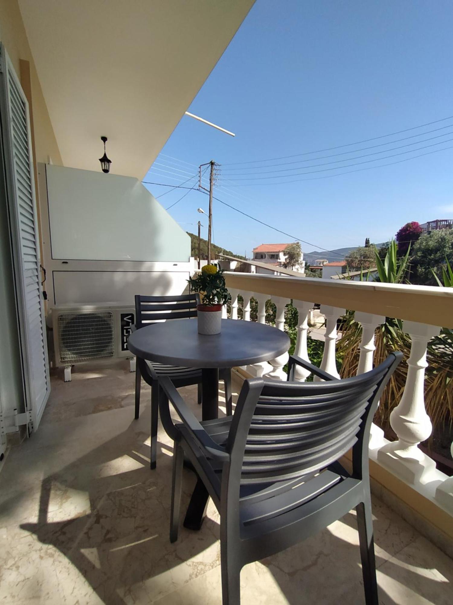 Chrysanthes No4 Apartment Poros Town